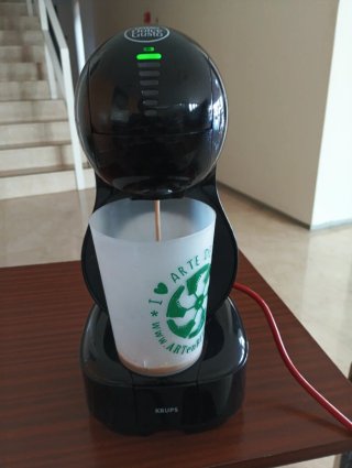 Cafetera Dolce Gusto Krups Negra