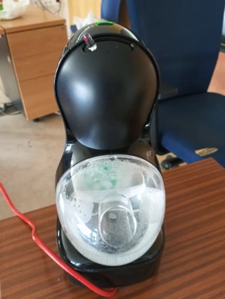 Cafetera Dolce Gusto Krups Negra