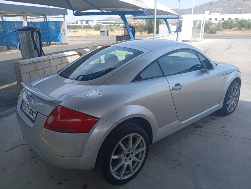 Audi TT 2002 - foto 1