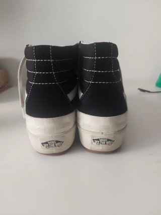 Vans plataforma negras y blancas