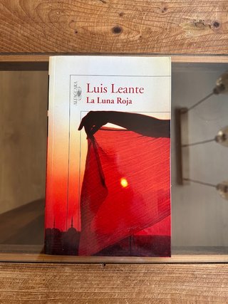 La Luna Roja