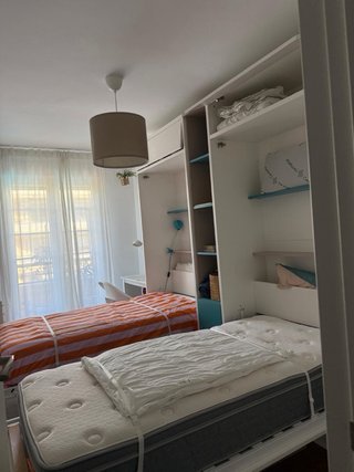 Armario Camas Abatibles con Estanterías