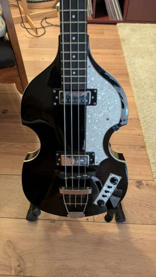 Bajo Hofner Negro