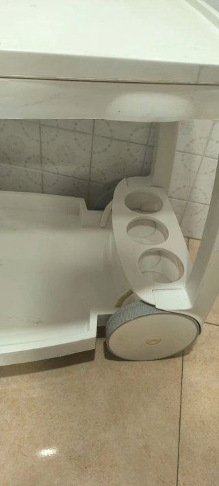 Carrito de bebidas blanco