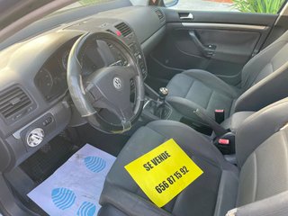 Volkswagen Golf 2004