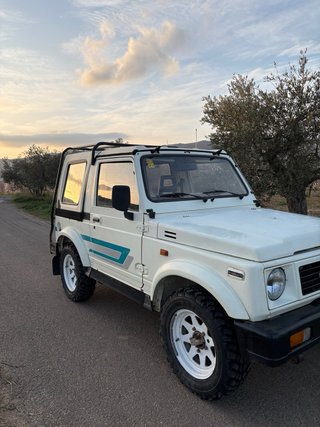 Suzuki Samuray 1990