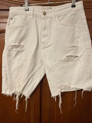 Vaqueros cortos blancos rotos Talla M