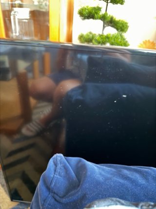 Samsung 55 TV con fugas de luz y golpe