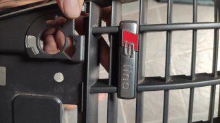 Rejilla Audi A4 B7 S-line Cromada