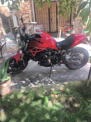 Ducati Monster 821 Roja 2016