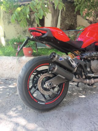 Ducati Monster 821 Roja 2016