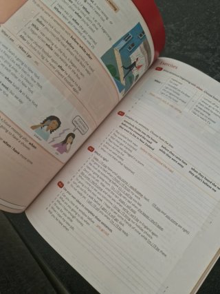 Essential Grammar in Use