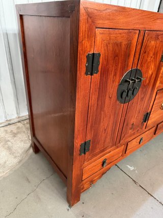 Aparador de madera maciza NUEVA
