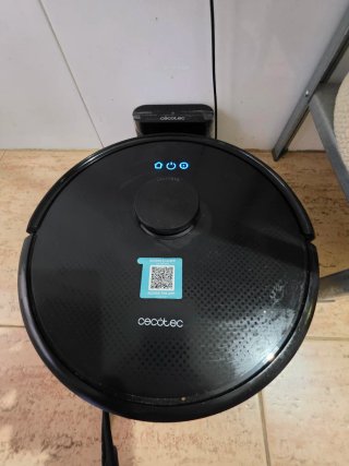 Robot Cecotec con WiFi y LaserEye