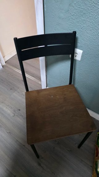 Mesa comedor negra con 4 sillas Ikea