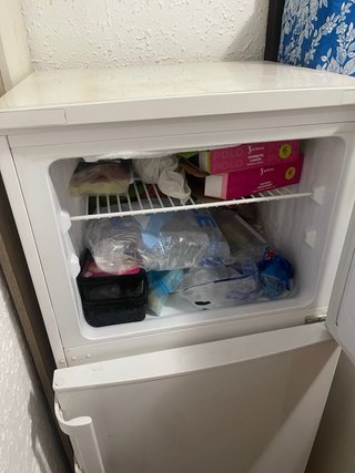 Nevera blanca con congelador