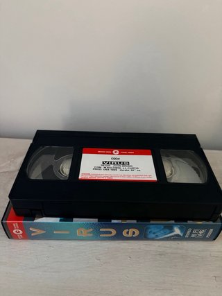 VHS Virus - L'orrore che arriva da lontano