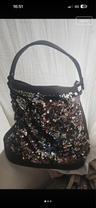 Bolso brillante marrón y dorado