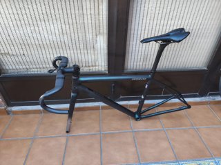 Specialized Aethos 2023 – Cuadro + Ruedas Roval (6