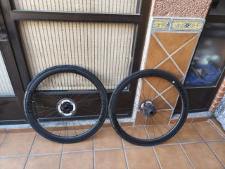 Specialized Aethos 2023 – Cuadro + Ruedas Roval (6
