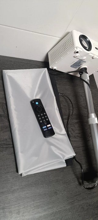Proyector OKK Blanco + Fire TV