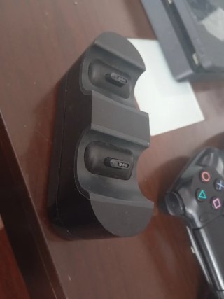 PS4 Slim 1TB + 3 Mandos V2 + Cargador