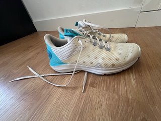 Zapatillas Wilson Blancas y Turquesa