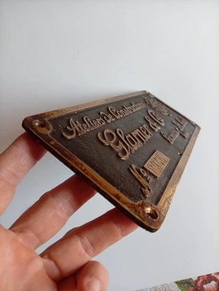 Chapa bronce Glarner & Cie Atelier de Construction