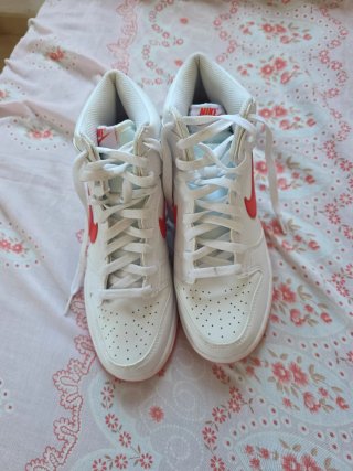 Zapatillas Nike Mujer Blancas y Rojas