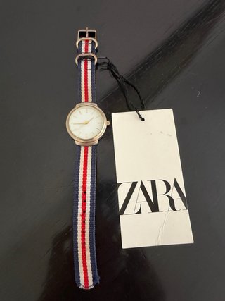 Orologio Zara con cinturino a righe