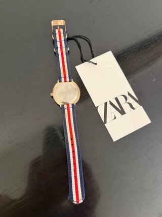 Orologio Zara con cinturino a righe