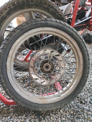 Ruedas Supermotard en buen estado