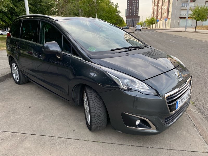 Peugeot 5008 Allure 2.0 BlueHDI 150 CV 2015 - foto 1