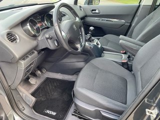 Peugeot 5008 Allure 2.0 BlueHDI 150 CV 2015