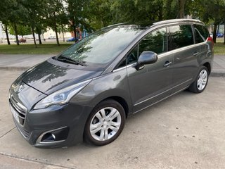Peugeot 5008 Allure 2.0 BlueHDI 150 CV 2015