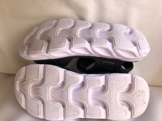 Sandalias Skechers Negras Talla 36