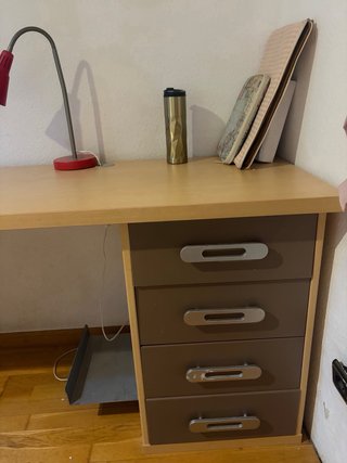 Escritorio curvo madera y metal