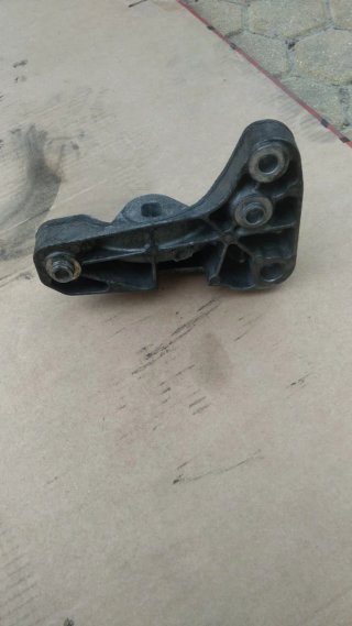 Soporte motor derecho VW T5