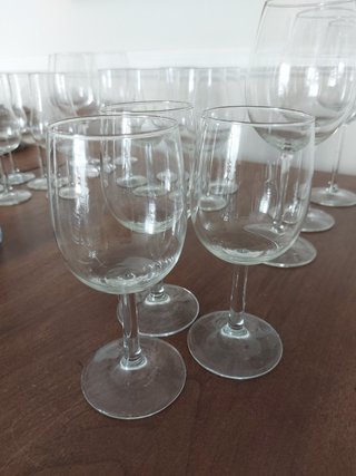 Copas de vino IKEA transparentes