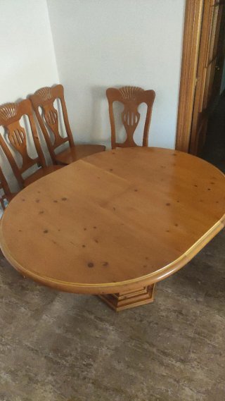 Mesa redonda extensible de madera