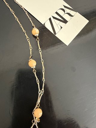 Collana Zara con perle color oro e beige