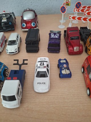Lote coches y señales tráfico niños