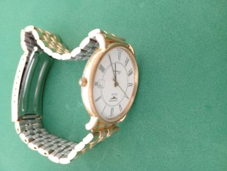 Reloj Longines Dorado Presence
