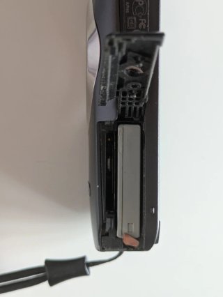 Canon IXUS 210 Gris Grafito. Sensor CCD (Y2K)