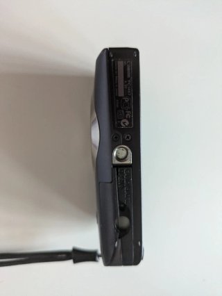 Canon IXUS 210 Gris Grafito. Sensor CCD (Y2K)