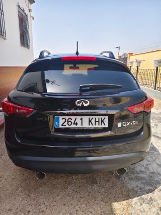 Infiniti QX70 2015