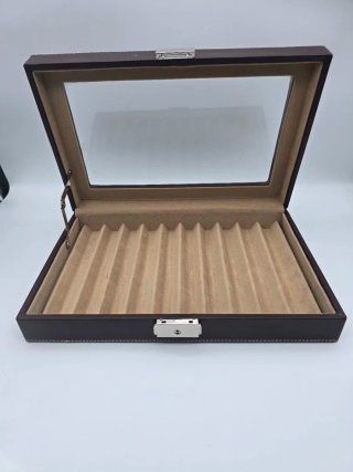 Scatola per penne stilografiche con coperchio