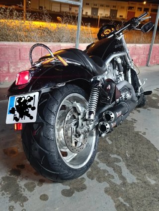 Harley Davidson V-Rod VRSC Negra
