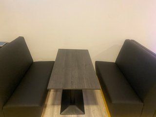 Conjunto Sofá y Mesa