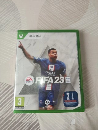 4 Juegos Xbox: FIFA 21, 23, FC 25, Minecraft
